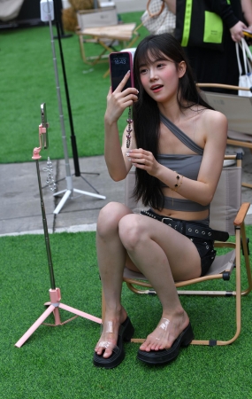 坐姿小姐姐
