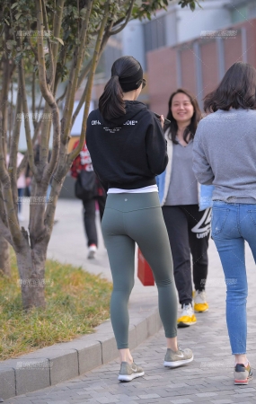 就是喜欢背影的样子