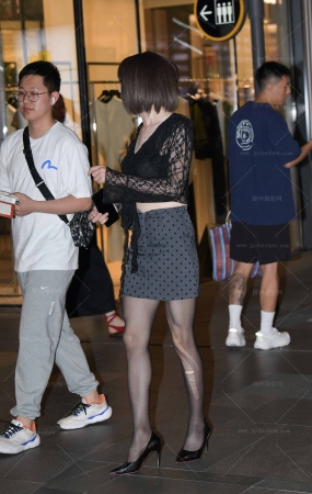 24617-22=36√暗影黑丝高跟小姐姐 8P
