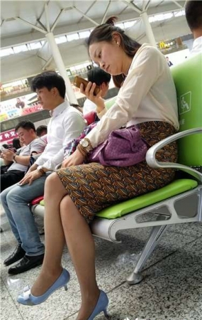 4k超清，复古裙长腿知性美腿少妇