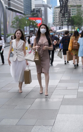 韵味十足的性感美女
