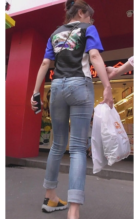 牛仔长裤妹子