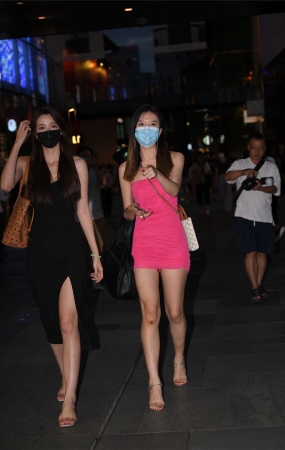 魅力修身裙闺蜜