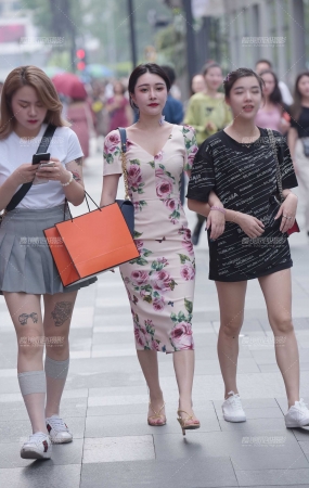中式风的美女呀