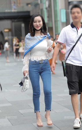 牛仔美少**
