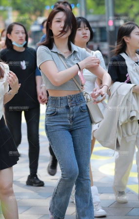 蓝牛美眉