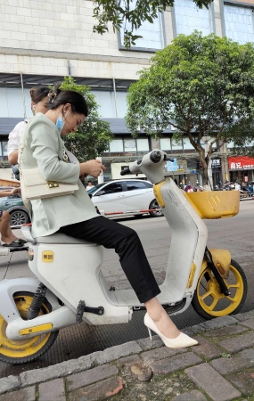 极品白高跟美人