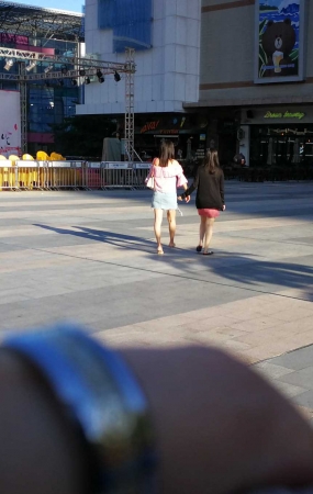 短裙，裸腿，高跟，美女（12）