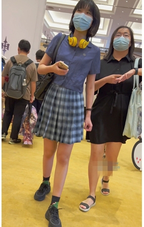 短发妹子