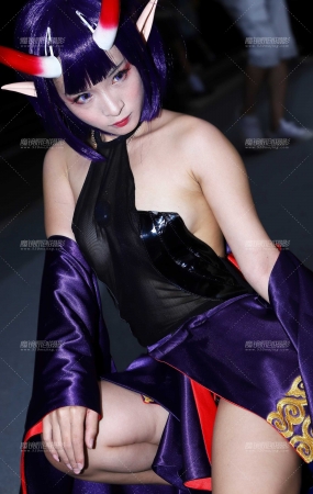 蕾丝装cosplay