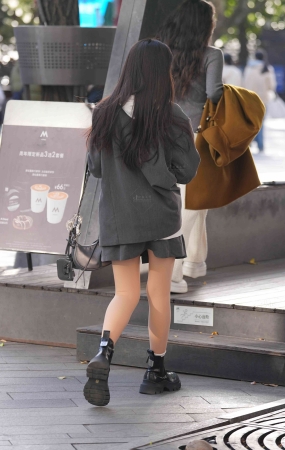 【丝工坊】2024.12.18抬头挺胸