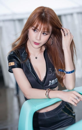 黑色短裙车模10-11P