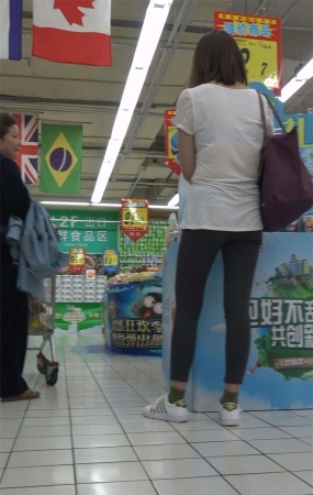 好看的运动裤紧身美女