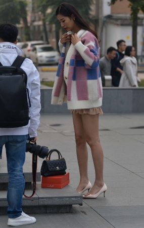 包臀裙美女