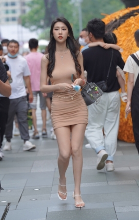 集身材颜值于一身