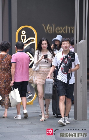 丰满的美腿美女3A3393[318M]