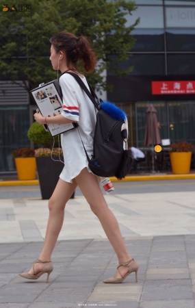 美女走得真快啊，慢点吧-15P