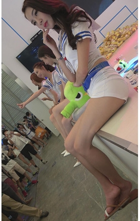 漂亮的网红脸美女