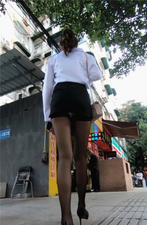 极品黑丝美女OL婷婷的工作日常之下班视频3A142[1.03G]