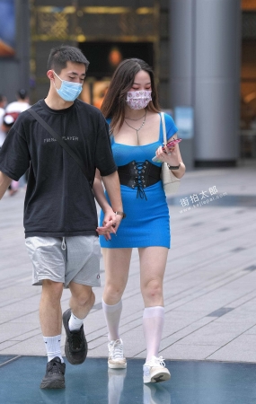 蓝色短裙半腿袜 21-08-14-44P