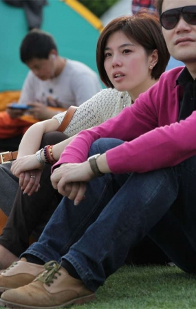 No397 就喜欢看女孩拨弄丝袜的这种感觉