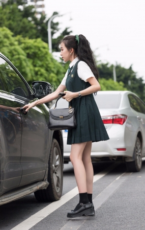 好清纯的美女-12P