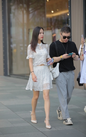 看着很舒服的淑女