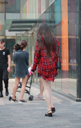 清爽肤白美女-10P