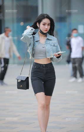 黑色牛仔短裤小仙女