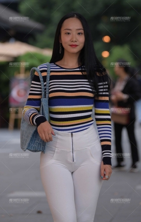 搭讪了，非常不错的小姐姐