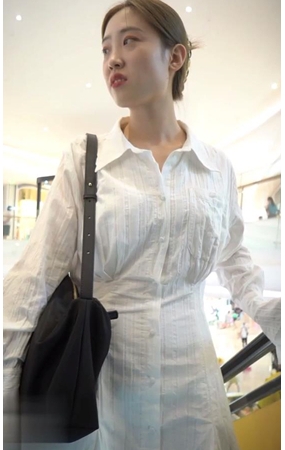 白裙美女