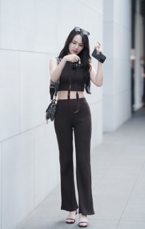 美女摄影师