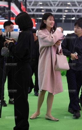 20250228纯情女大学生的肉丝美jio