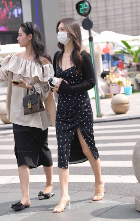 说话不中听 掐住脖子亲/231125-6-67 15P