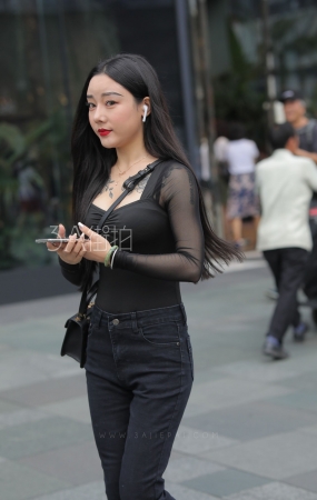 小美眉-19P