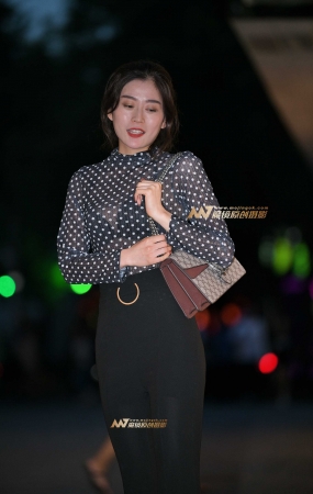 q夜拍漂亮高颜值美女