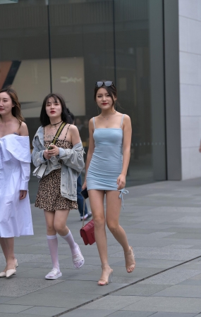 遇见性感美人