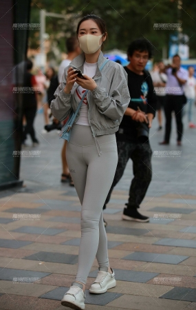瑜伽裤美女
