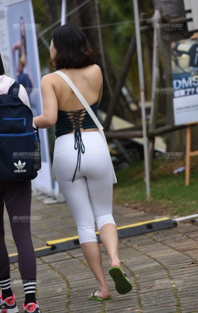 极品白裤