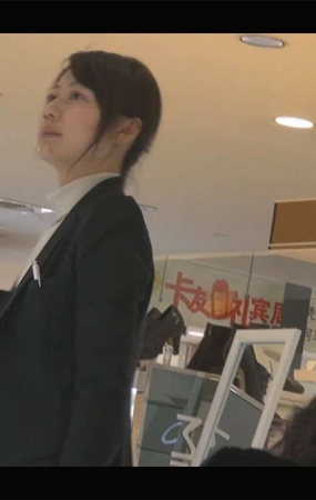 没有丝袜，套个塑料袋将就