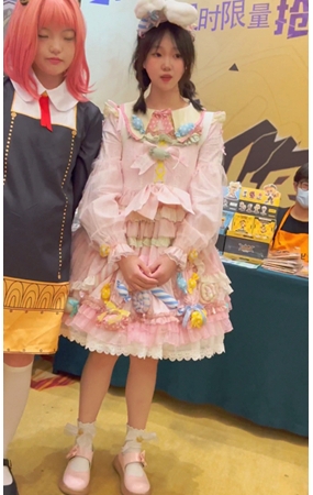 漂亮的洛丽塔小美女