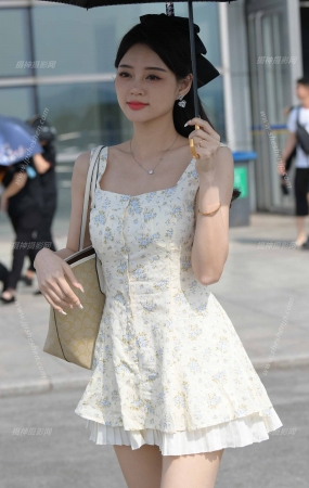 23613-21=87√阳光下的美腿小仙女～ 17P