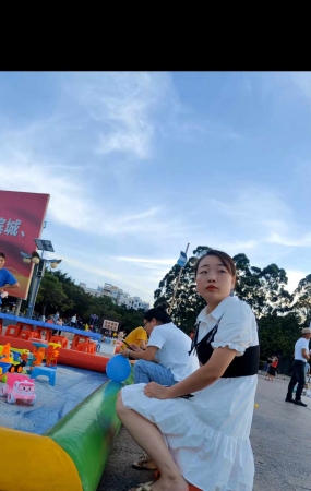 极品白衣裙凉高跟辣妈