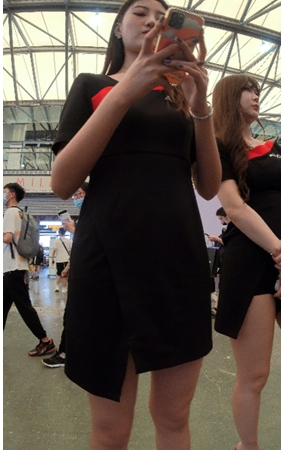 黑裙美女