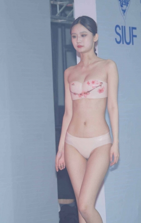 性感模特