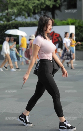 爱健身的女孩
