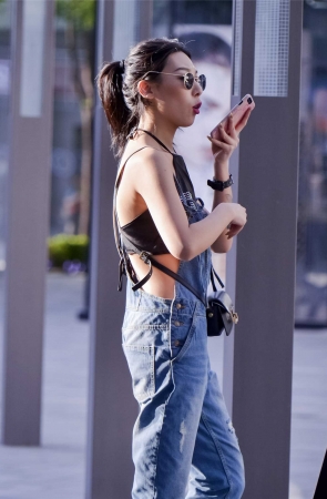 美背香肩漂亮