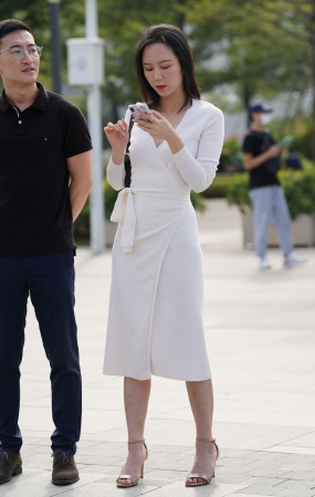 白裙女友