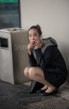 抽烟的美女-11P