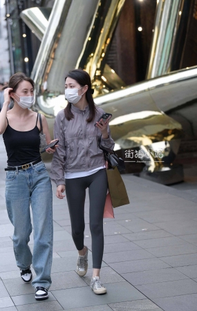 明媚清新的眼睛